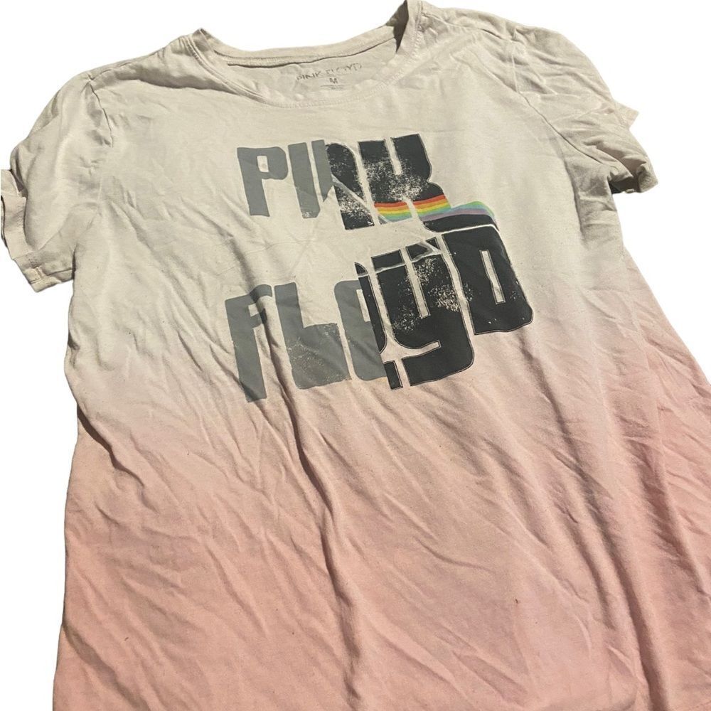 Pink Floyd size medium awesome style distressed tee shirt see pics